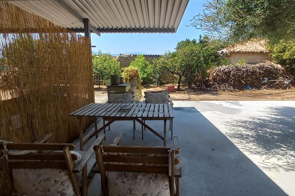 Holiday home Mycenae Rustic House, ολόκληρο σπίτι στις μυκήνες *